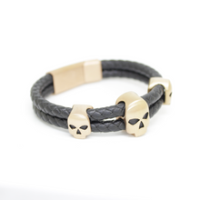 Load image into Gallery viewer, Men&#39;s Leather Bracelet Skulls Head With Magnetic Hematite Stone
