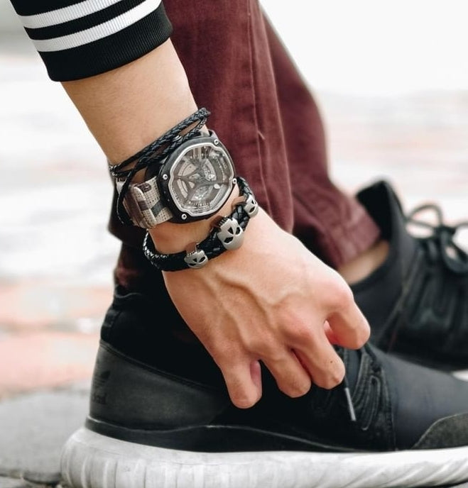 Men's Leather Bracelet Skulls Head With Magnetic Hematite Stone