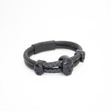 Load image into Gallery viewer, Men&#39;s Leather Bracelet Skulls Head With Magnetic Hematite Stone
