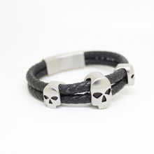 Load image into Gallery viewer, Men&#39;s Leather Bracelet Skulls Head With Magnetic Hematite Stone
